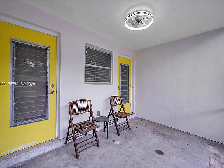 808 SW 12th Ct #808 — Photo 30