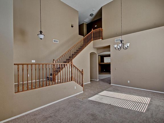 5th image of 743 W Green Tree Dr