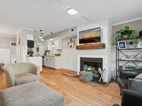 252 Driftwood Ln, Edisto Island, SC 29438