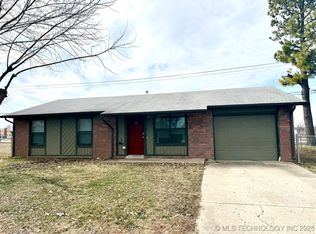 1014 E 144th St, Glenpool, OK 74033
