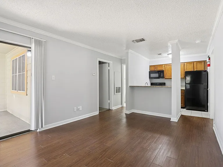 Madeira Apartments at Live Oak — Photo 64