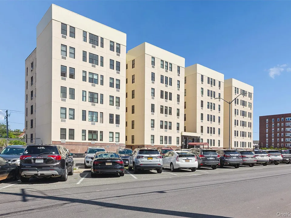 25 W Broadway #503