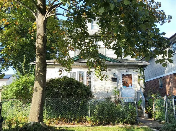10832 217th Pl, Queens Village, NY 11429