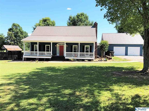 5th image of 665 Hillsboro Cir
