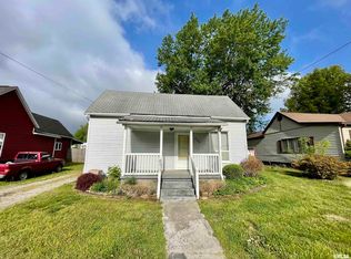 609 N 29th St, Herrin, IL 62948