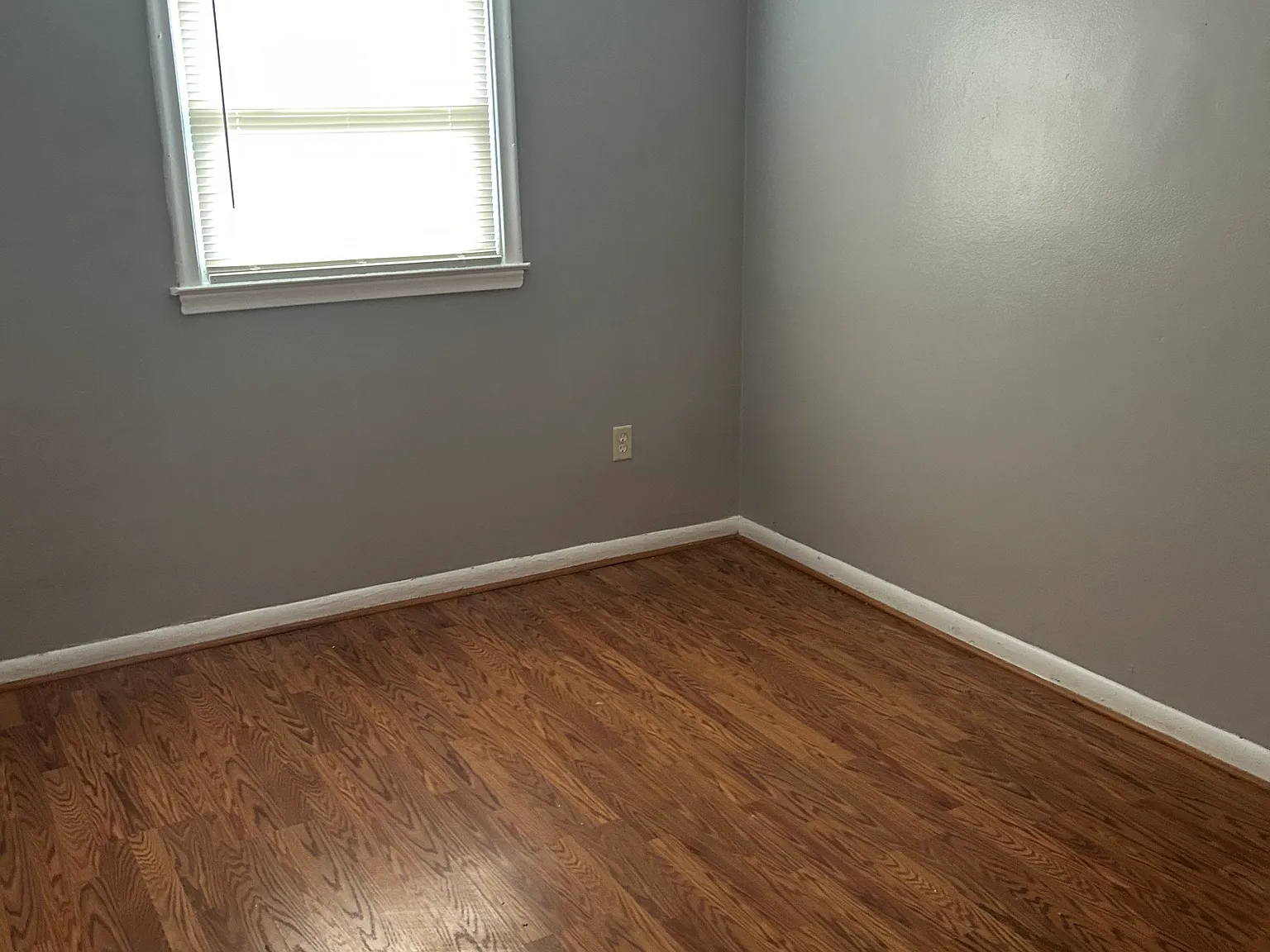 2 bed, 700 sqft, $900 — Photo 4