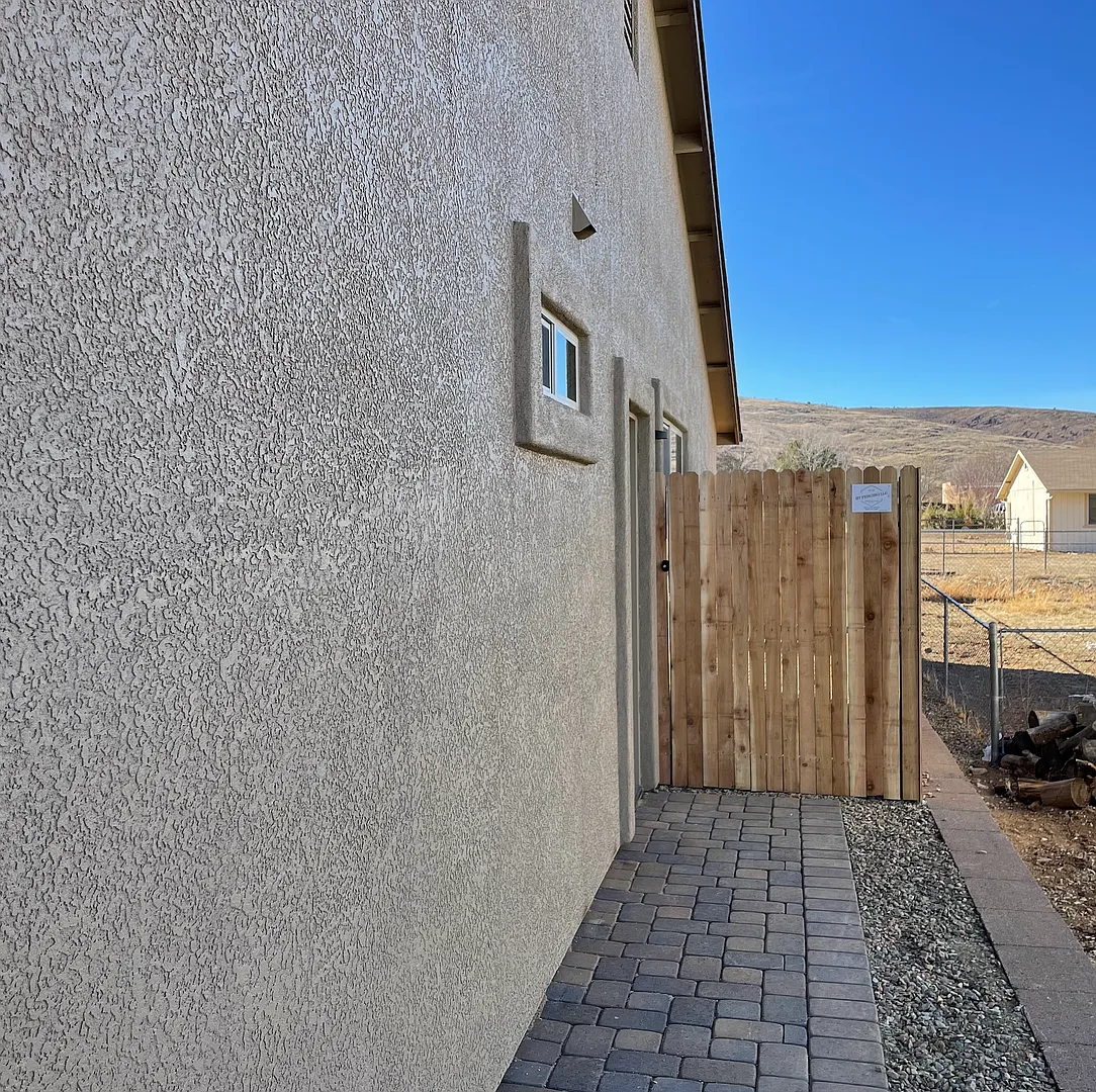 2868 N Superstition Ln — Photo 3