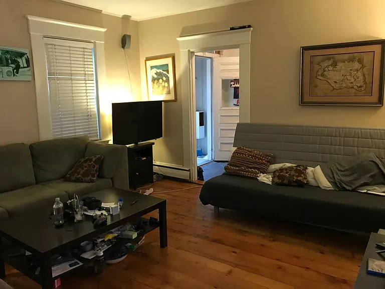 321 Athens St — Photo 10