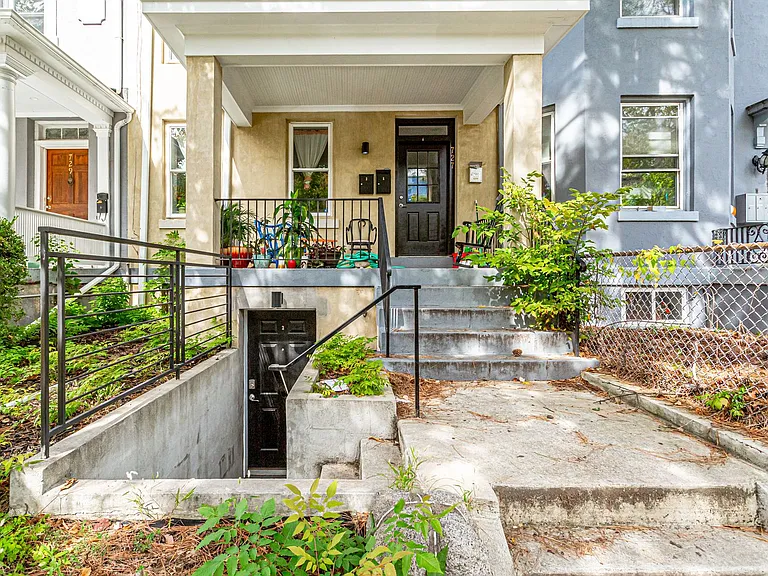 727 Quebec Pl NW — Photo 4