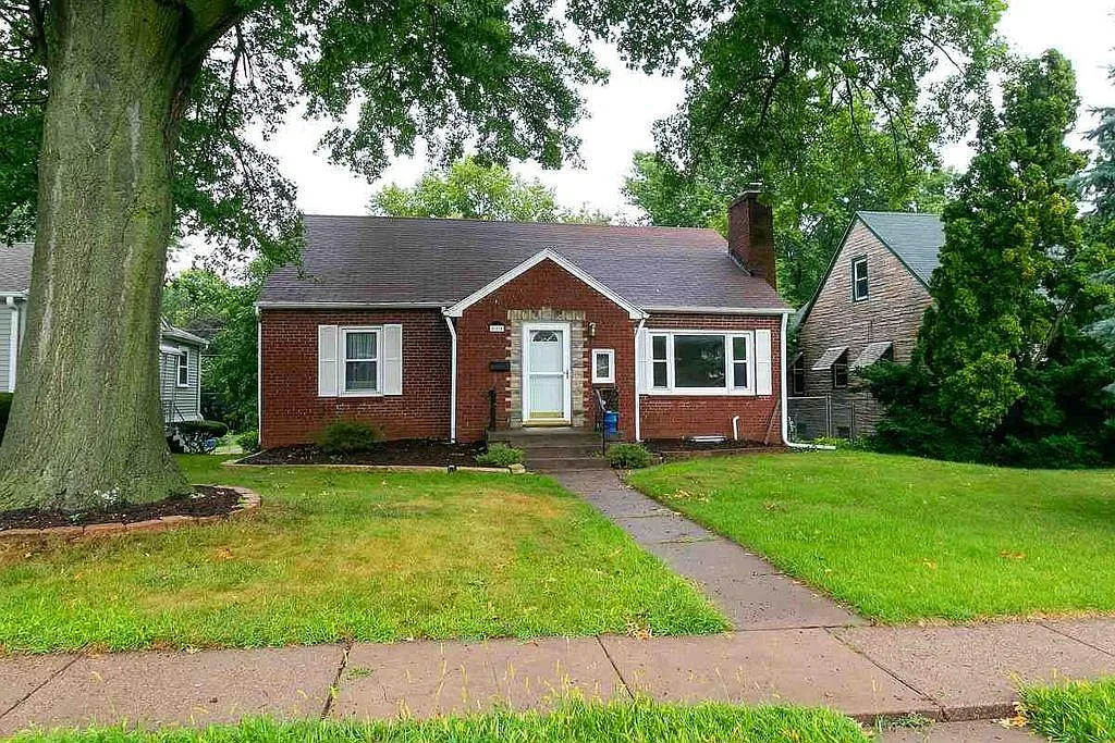 804 W Lombard St photo 1