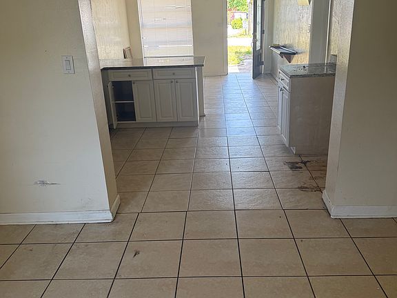 3rd image of 3806 W Tyson Ave