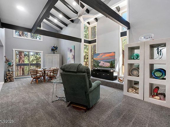 5th image of 31 Chalet Ct