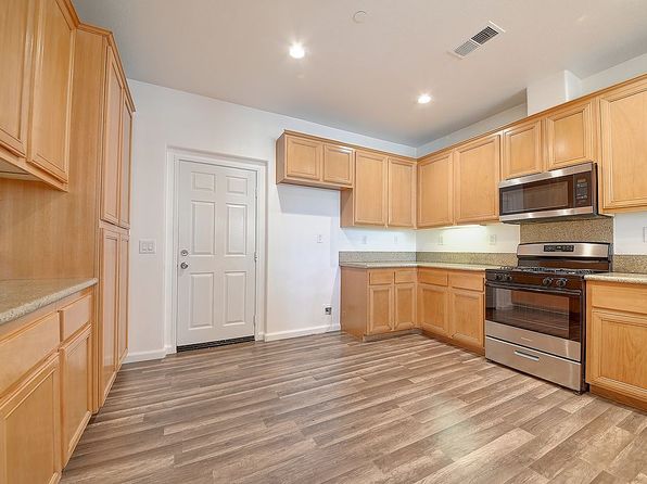 26279 Iris Ave Unit E