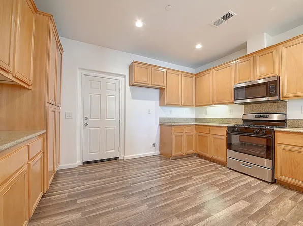 26279 Iris Ave Unit E, Moreno Valley, CA 92555