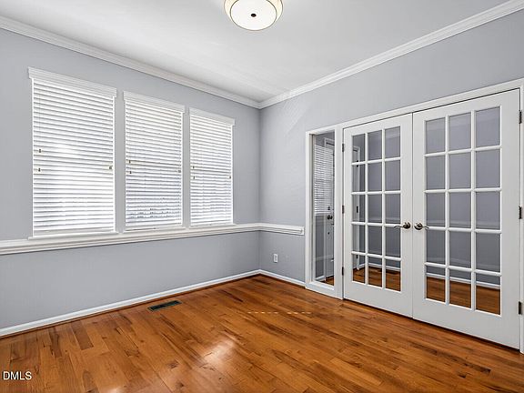 5th image of 109 Baccalaureate Blvd