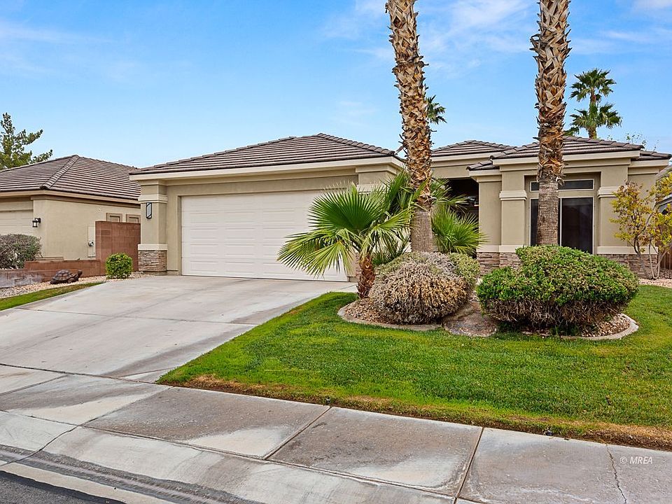 2nd image of 725 Paloma Cir