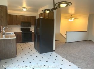 607 Clayton Ave NW, Grand Rapids, MI 49534