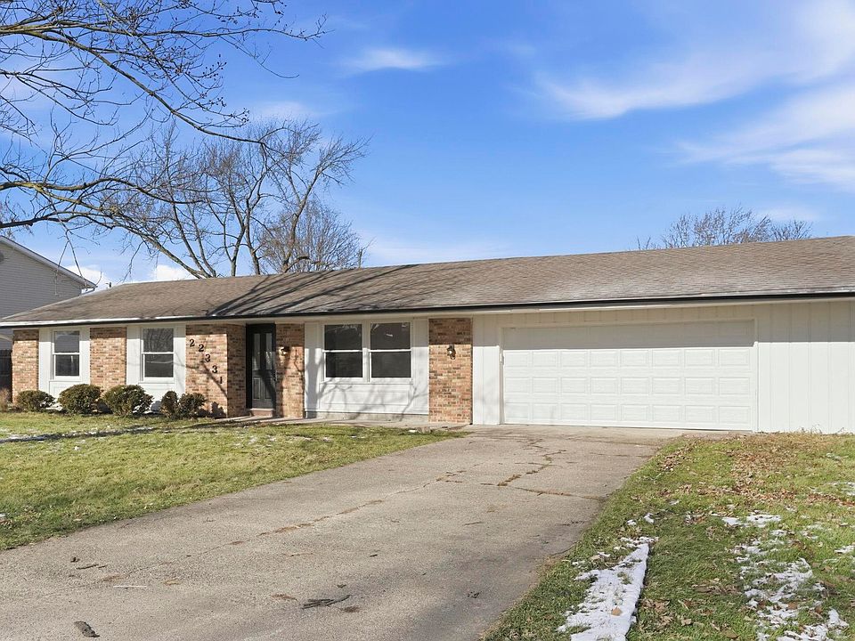 1st image of 22331 Maple Ln