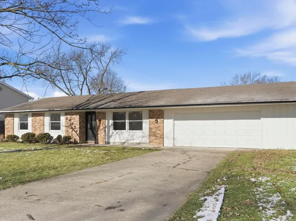 22331 Maple Ln, Woodburn, IN 46797