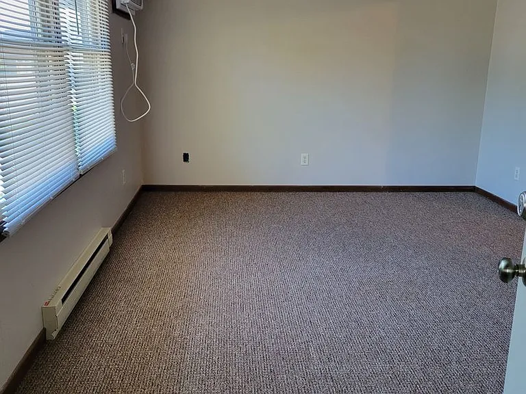 235 W Johnson St — Photo 3