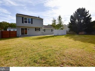 3 Elizabeth Pl, Sicklerville, NJ 08081