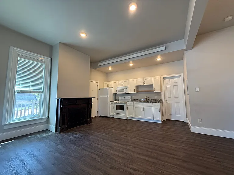 201 N Spring Ave #1-8 — Photo 4