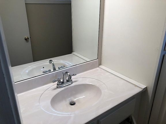 2nd image of 204 Chandler Ave