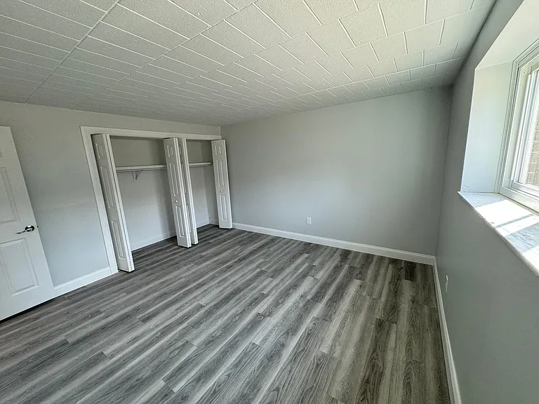 902 Erdner Ave #1 — Photo 7