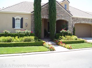 36 W Prescott Ave, Clovis, CA