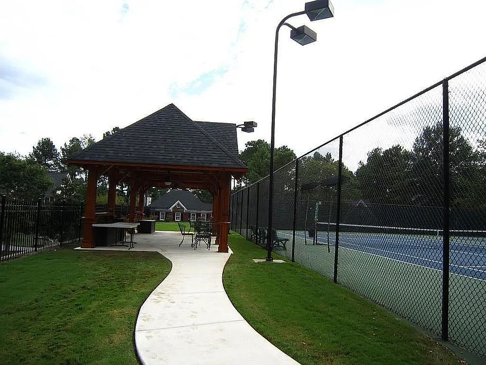 2nd image of 1788 Chadds Lake Dr NE