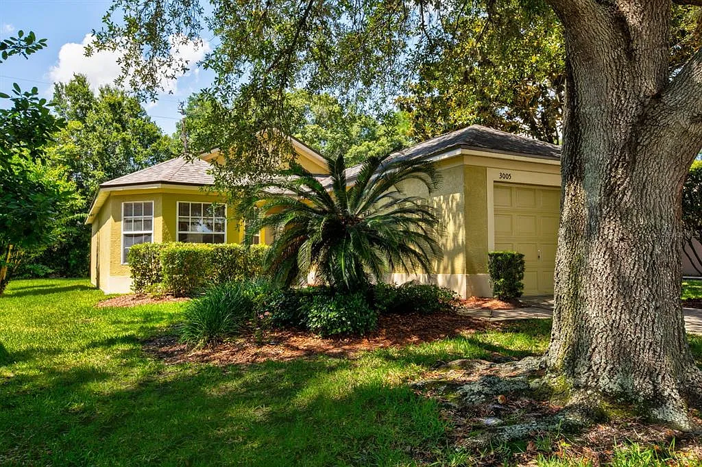 2 bed, 2.0 bath, 1049 sqft, $1,750 — Photo 1