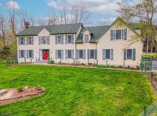 34 Indian Run, Whitehouse Station, NJ 08889