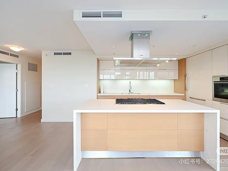 8 Smithe Mews — Photo 15