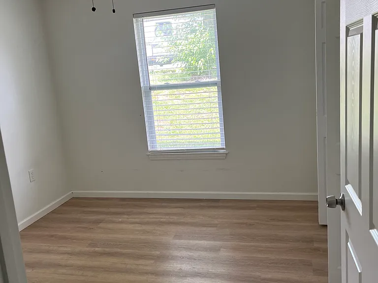 105 W Main St #A — Photo 6