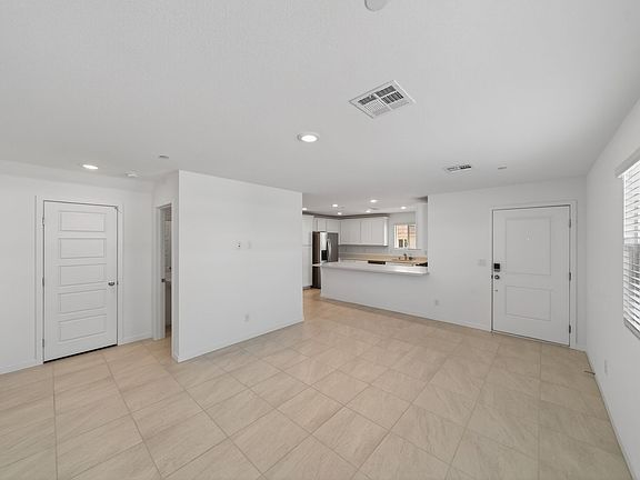 4th image of 5929 Yee Haw St