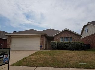 11012 Fawn Valley Dr, Fort Worth, TX 76140