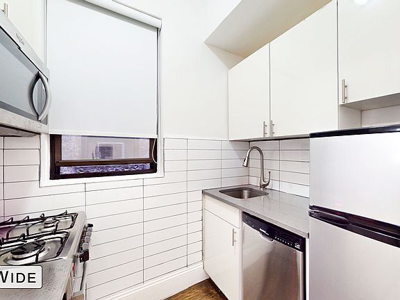 3rd image of 185 Avenue C APT 5D