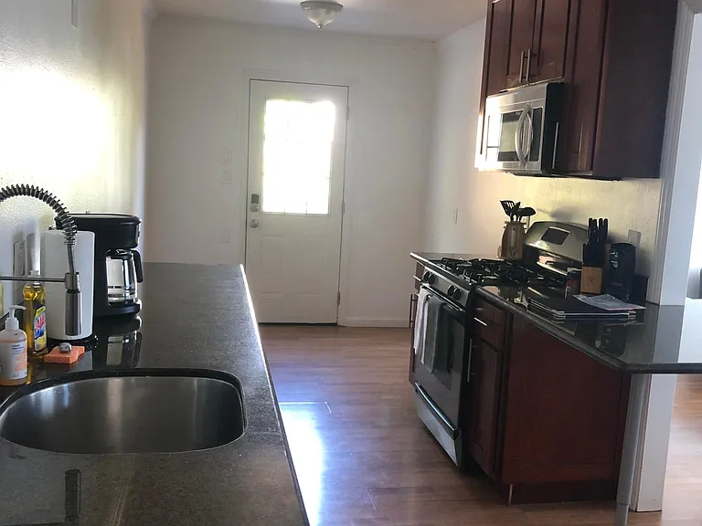3927 La Cresenta Rd — Photo 15
