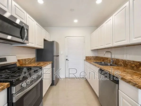 1425 S Via Soledad #1, Palm Springs, CA 92264