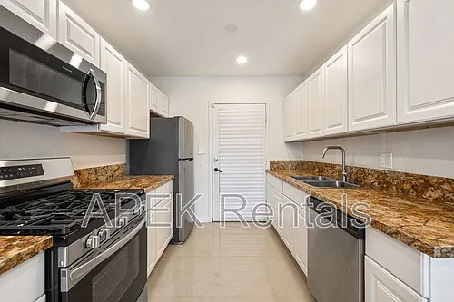 1425 S Via Soledad #1 Photo 1