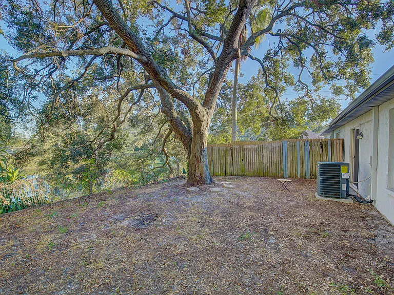 3683 Wynford Dr — Photo 11