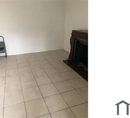 2245 NW 59th Ter