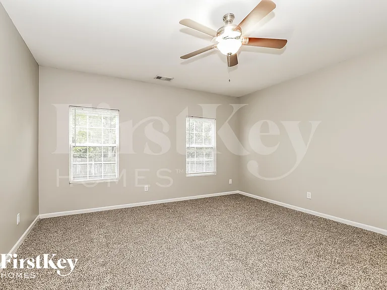4630 Lauren Woods Ct — Photo 11