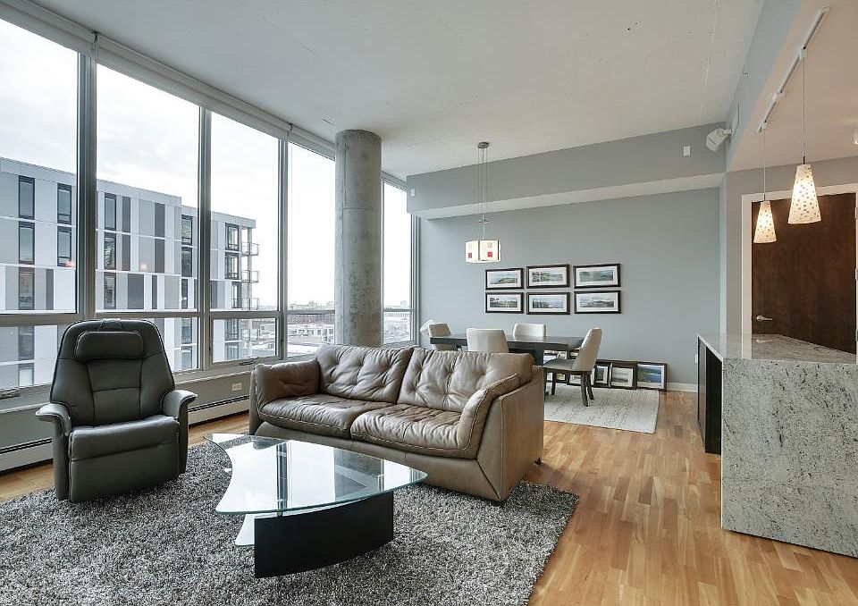 1st image of 901 2nd St S #806