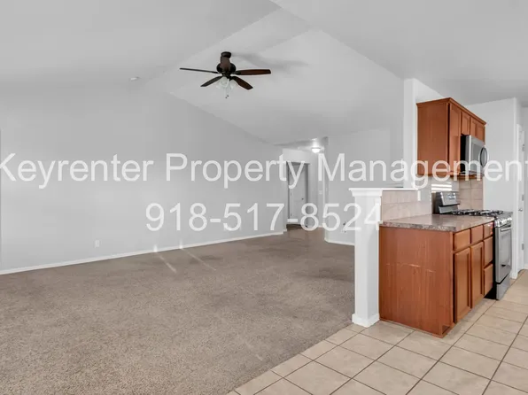 14709 E 107th Pl N, Owasso, OK 74055