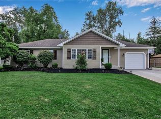 1311 Sisson Dr, North Tonawanda, NY 14120