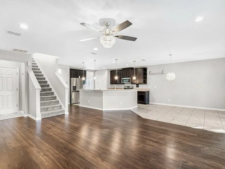 10013 Stockbridge St — Photo 8