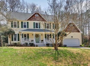 6213 Willow Glen Rd, Midlothian, VA 23112