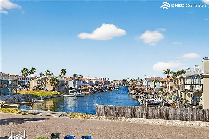 Corpus Christi Furnished Rental on the Canal