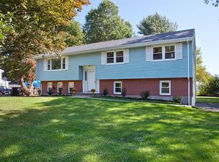 32 Brown St, Bloomfield, CT 06002